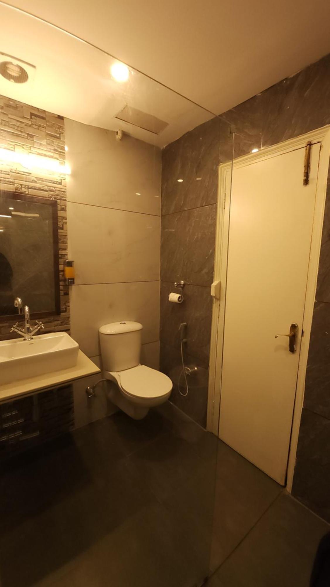Hotel Vrs Inns Chandigarh Bagian luar foto