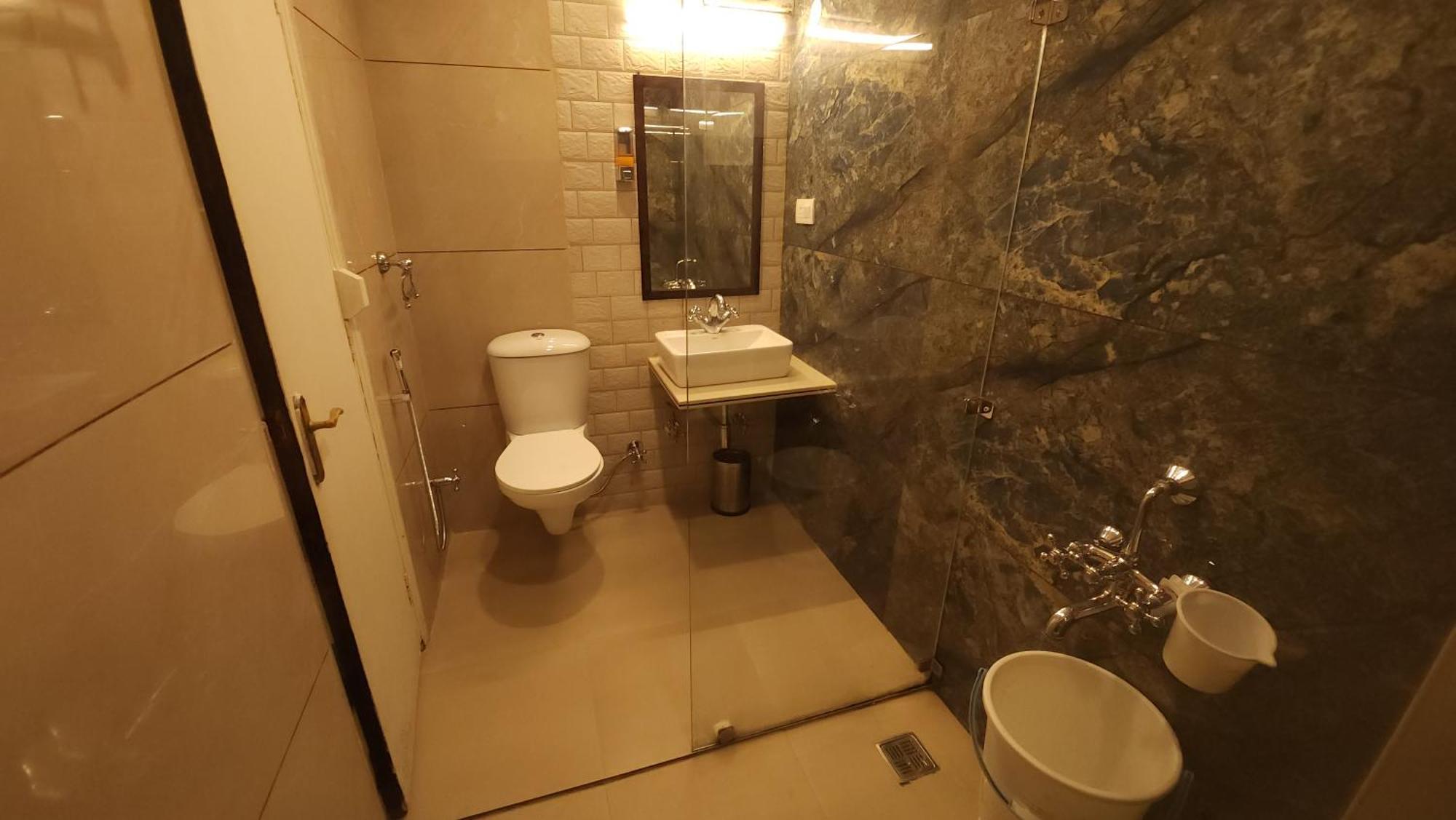 Hotel Vrs Inns Chandigarh Bagian luar foto